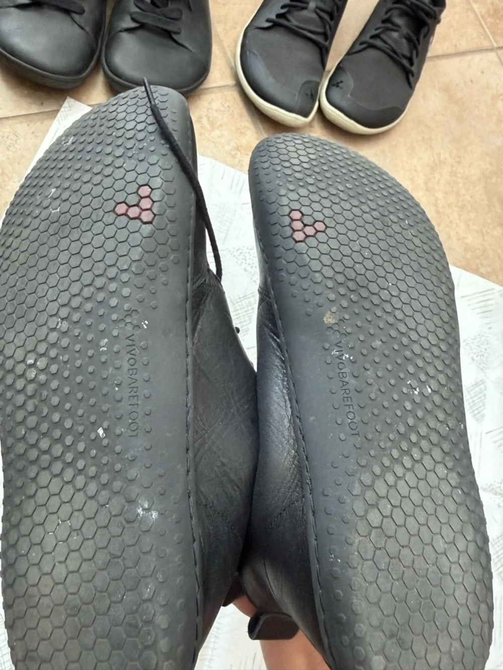 Vivo Barefoot Gobi III Black Leather Chukka Boots - Minimalist Lace-Up - Picture 5 of 5